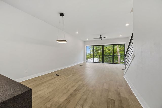 118 E Mountain Street, Fayetteville, AR 72701