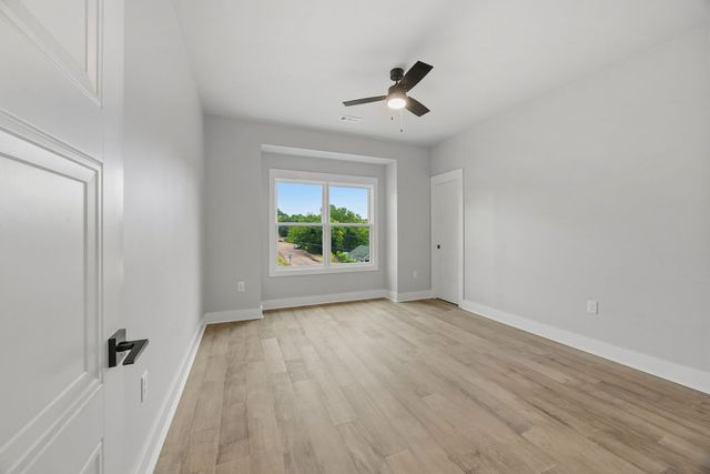 118 E Mountain Street, Fayetteville, AR 72701