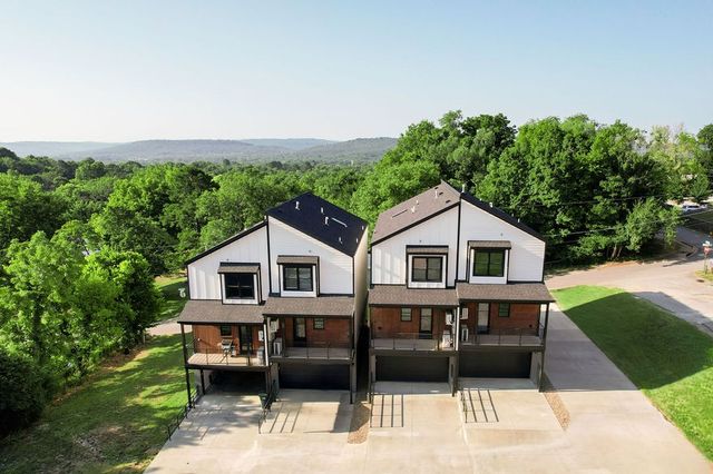 118 E Mountain Street, Fayetteville, AR 72701