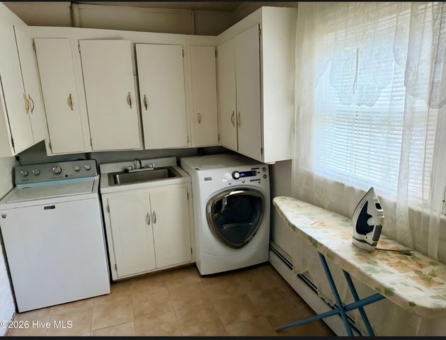 1210 Meadowood Drive, Kinston, NC 28501