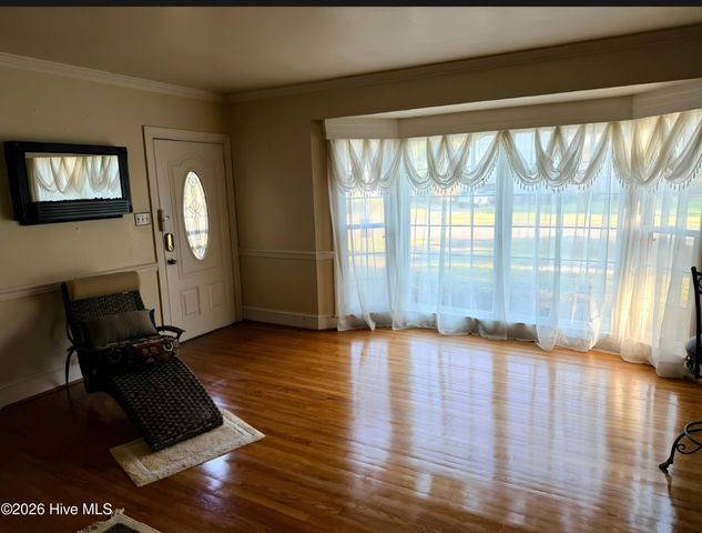 1210 Meadowood Drive, Kinston, NC 28501