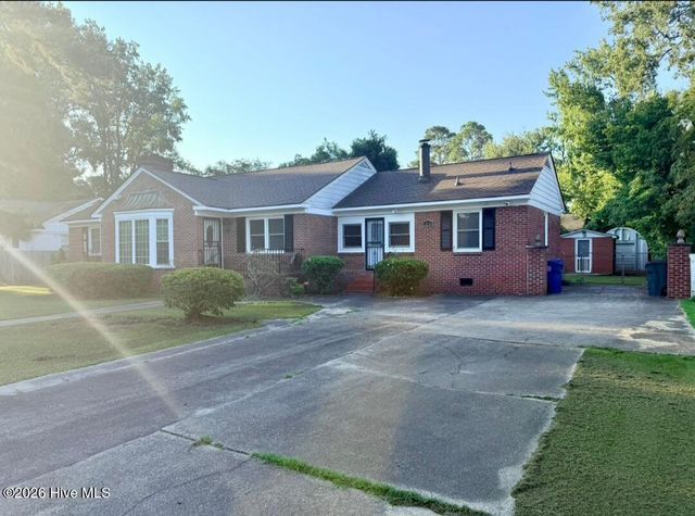 1210 Meadowood Drive, Kinston, NC 28501