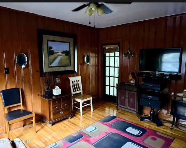 1210 Meadowood Drive, Kinston, NC 28501