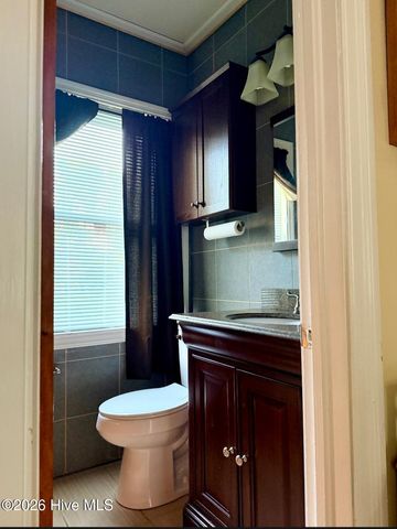 1210 Meadowood Drive, Kinston, NC 28501