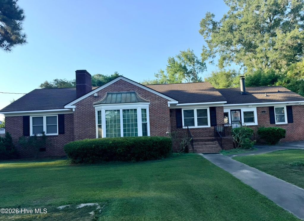 1210 Meadowood Drive, Kinston, NC 28501