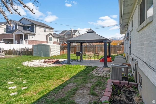 1678 W LELAND DR, West Jordan, UT 84084