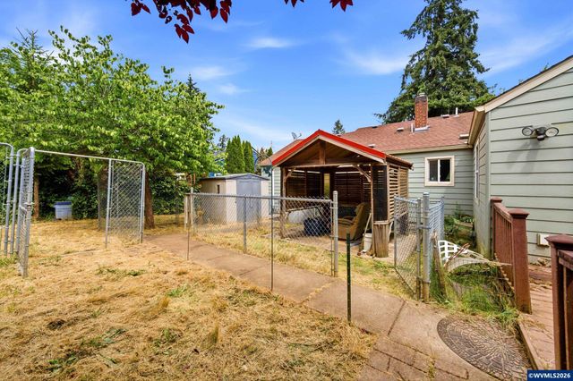 3355 Maywood Dr SE, Salem, OR 97302
