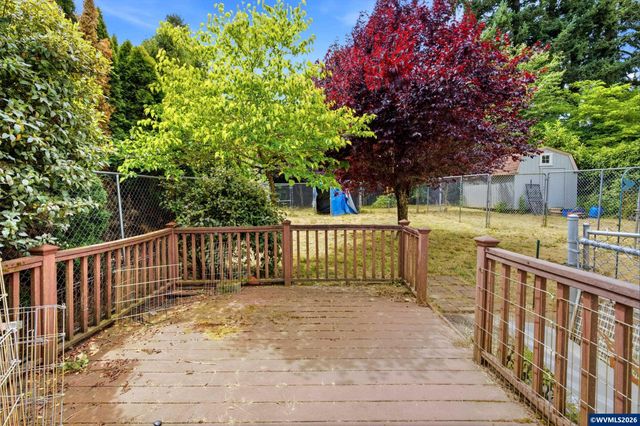 3355 Maywood Dr SE, Salem, OR 97302