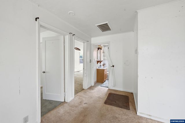3355 Maywood Dr SE, Salem, OR 97302