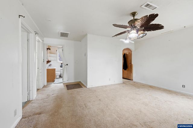 3355 Maywood Dr SE, Salem, OR 97302