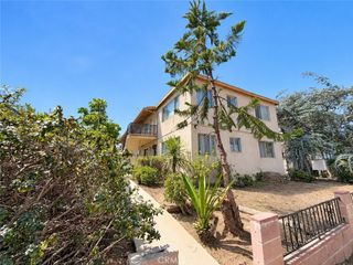 1808 10th Street F, Santa Monica, CA 90404