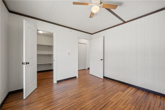 314 Cape Velero Dr, Rockport, TX 78382