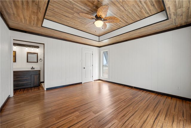 314 Cape Velero Dr, Rockport, TX 78382