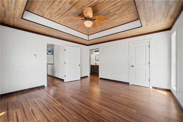 314 Cape Velero Dr, Rockport, TX 78382