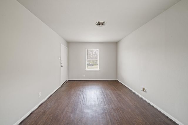 5639 Tiffany Drive, Houston, TX 77085