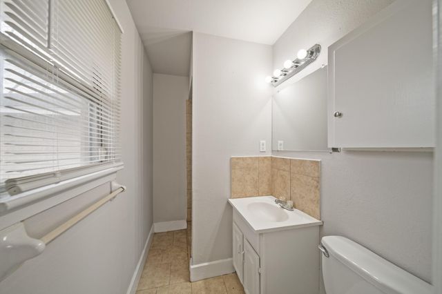5639 Tiffany Drive, Houston, TX 77085
