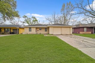 5639 Tiffany Drive, Houston, TX 77085