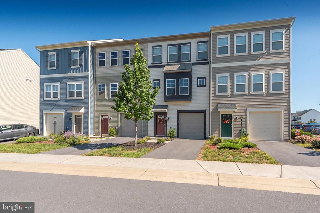 245 CROFTON CT, Stephenson, VA 22656
