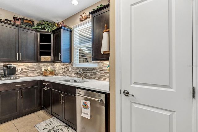 340 ALCOVE DRIVE, Groveland, FL 34736