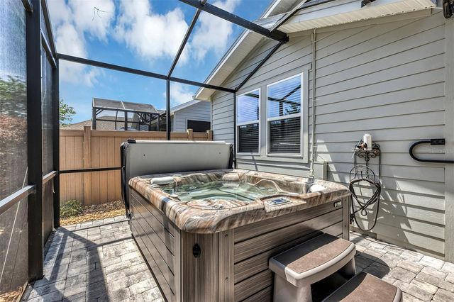 340 ALCOVE DRIVE, Groveland, FL 34736