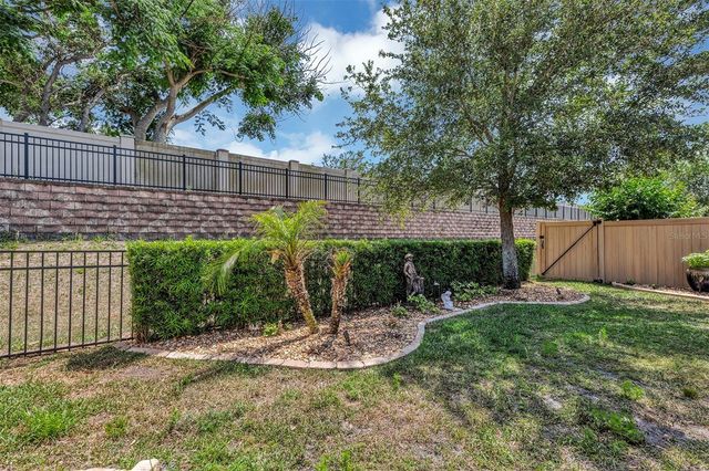 340 ALCOVE DRIVE, Groveland, FL 34736