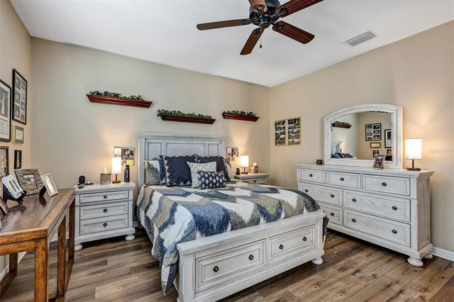 340 ALCOVE DRIVE, Groveland, FL 34736