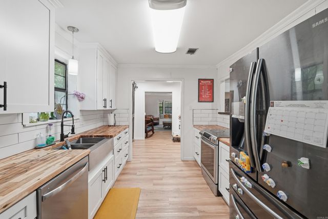 2013 Creekwood, Conway, AR 72032