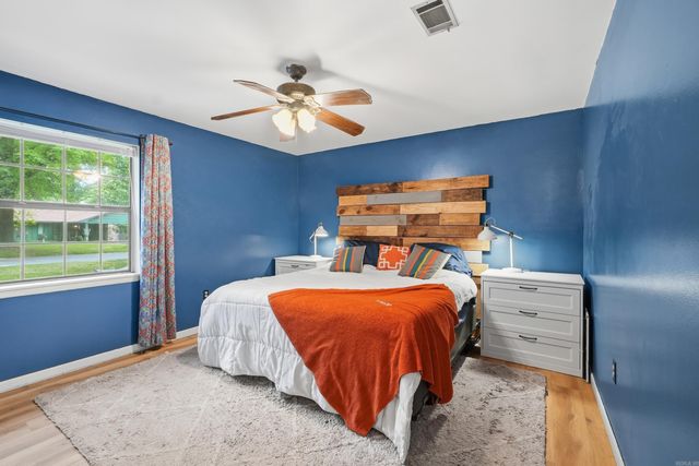 2013 Creekwood, Conway, AR 72032