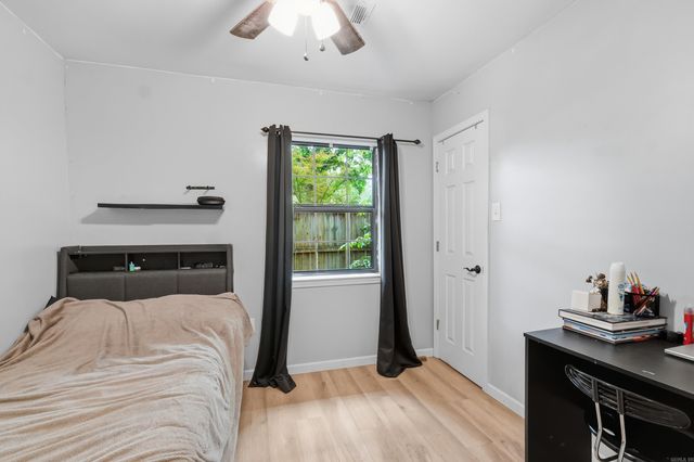 2013 Creekwood, Conway, AR 72032