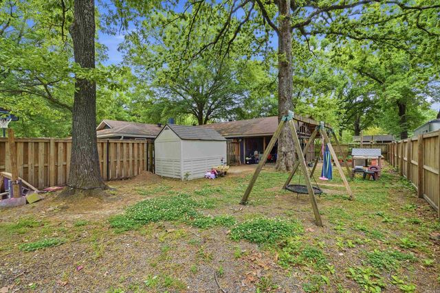 2013 Creekwood, Conway, AR 72032