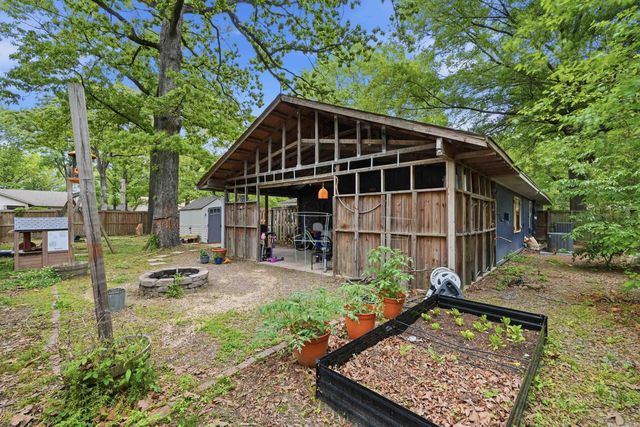 2013 Creekwood, Conway, AR 72032