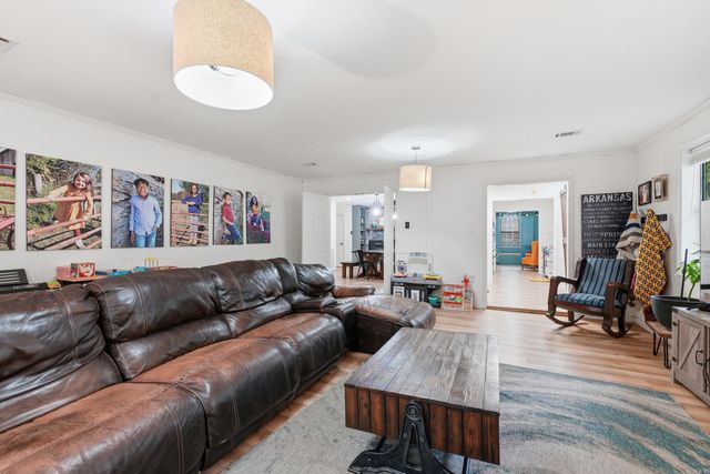 2013 Creekwood, Conway, AR 72032