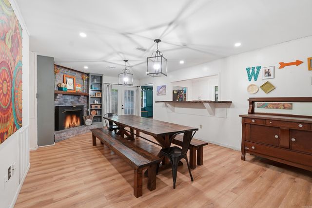 2013 Creekwood, Conway, AR 72032