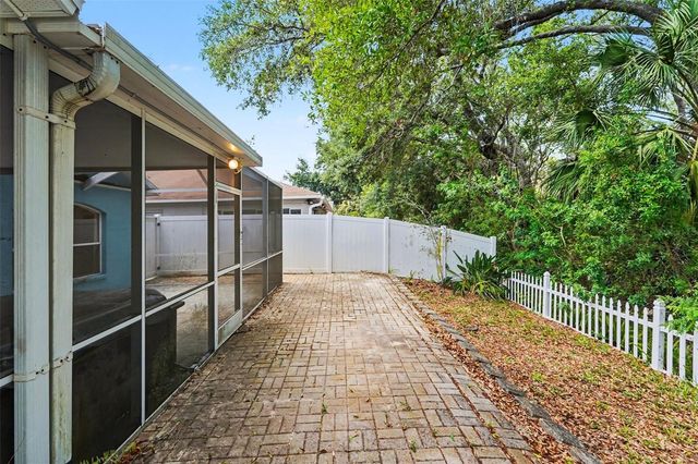 447 DIXIE HIGHWAY, Tarpon Springs, FL 34689