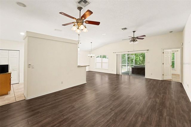 447 DIXIE HIGHWAY, Tarpon Springs, FL 34689