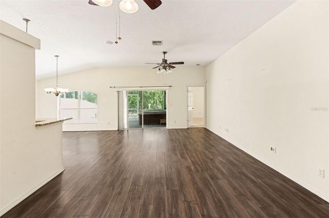 447 DIXIE HIGHWAY, Tarpon Springs, FL 34689