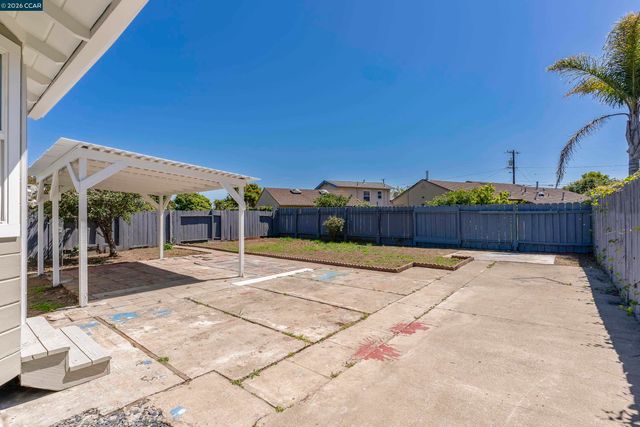 1331 Carlson Blvd, Richmond, CA 94804