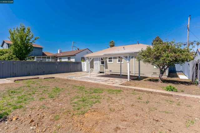 1331 Carlson Blvd, Richmond, CA 94804