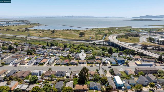 1331 Carlson Blvd, Richmond, CA 94804