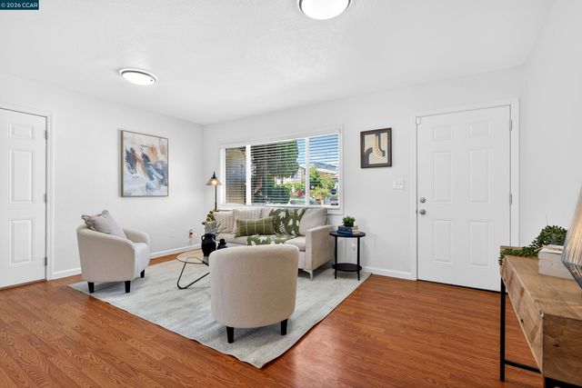1331 Carlson Blvd, Richmond, CA 94804