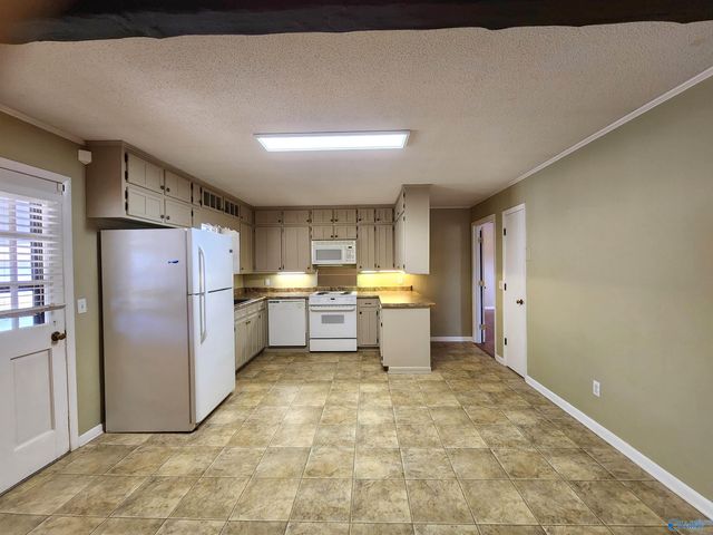 6107 Trailwood Drive, Huntsville, AL 35811