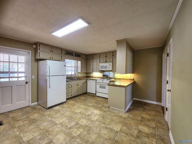 6107 Trailwood Drive, Huntsville, AL 35811