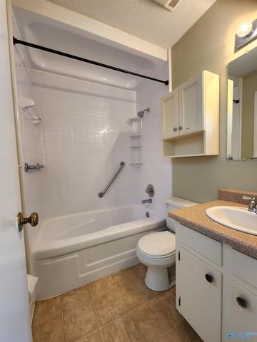 6107 Trailwood Drive, Huntsville, AL 35811