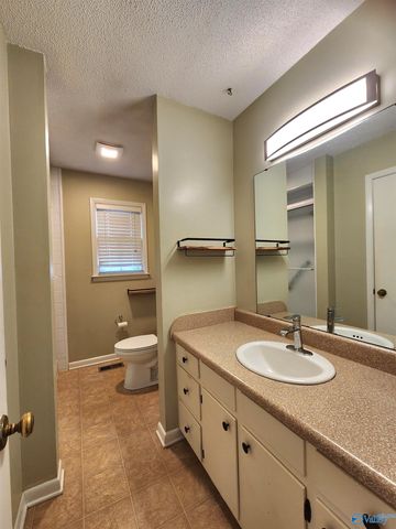 6107 Trailwood Drive, Huntsville, AL 35811