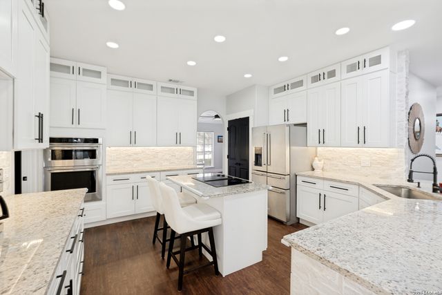 2817 Valencia Ln, Schertz, TX 78154