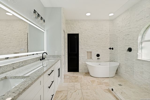 2817 Valencia Ln, Schertz, TX 78154