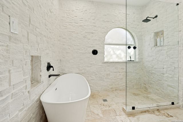 2817 Valencia Ln, Schertz, TX 78154