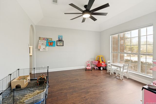 2817 Valencia Ln, Schertz, TX 78154