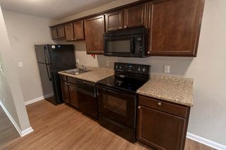 105 N GARTH AVE 21, Columbia, MO 65203