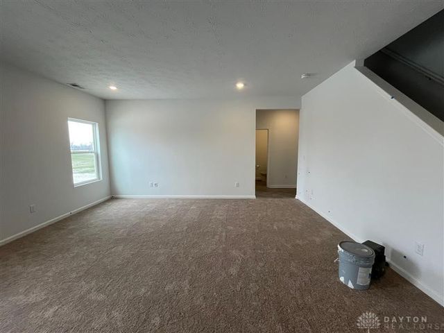 2027 Ivy Road, Clayton, OH 45315